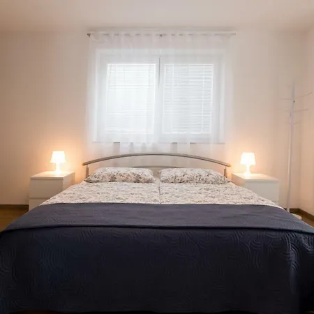 Bed & Breakfast Sobe Meta Brezje