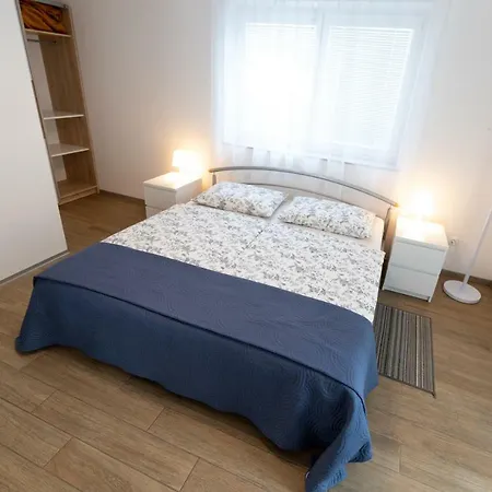 Sobe Meta 3* Brezje