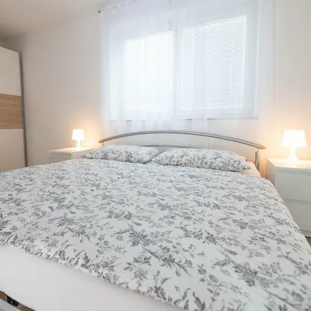 Sobe Meta Bed & Breakfast