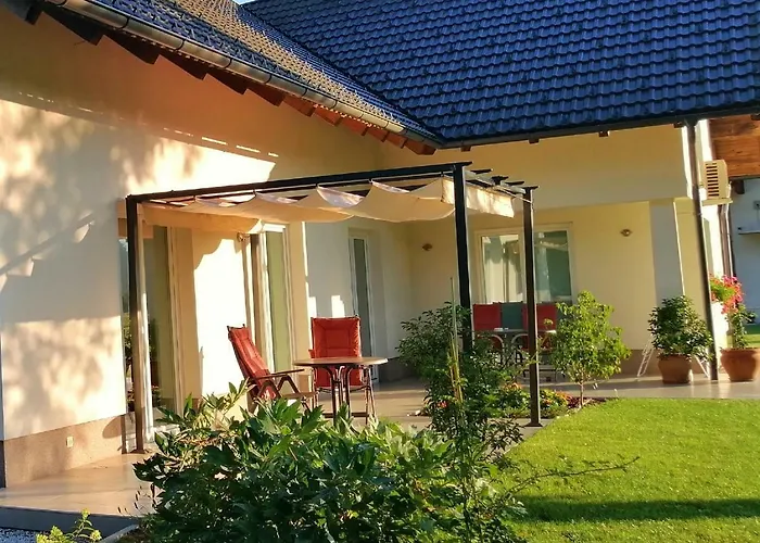 Sobe Meta Bed & Breakfast 3*